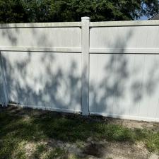 Blue-line-pressure-washing-savannahs-top-pressure-washing-company-in-rincon-Ga-for-a-vinyl-fence-cleaning 7